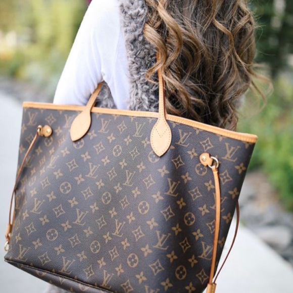 Louis Vuitton Handbags - ⭐️⭐️SOLD⭐️⭐️ 💯 LOUIS VUITTON Monogram Neverfull
